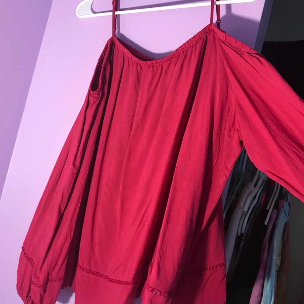 Open shoulder long sleeve blouse